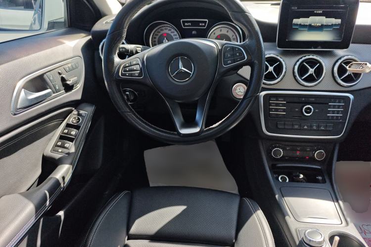 Used Mercedes-Benz GLA 2016 GLA 200 Fashion Model Steering Wheel