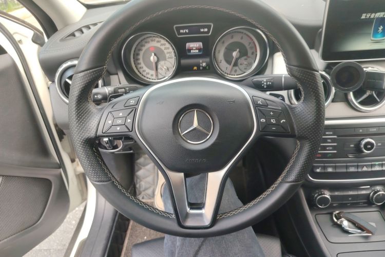 Used Mercedes-Benz GLA 2016 GLA 220 4MATIC Fashion Edition Steering Wheel
