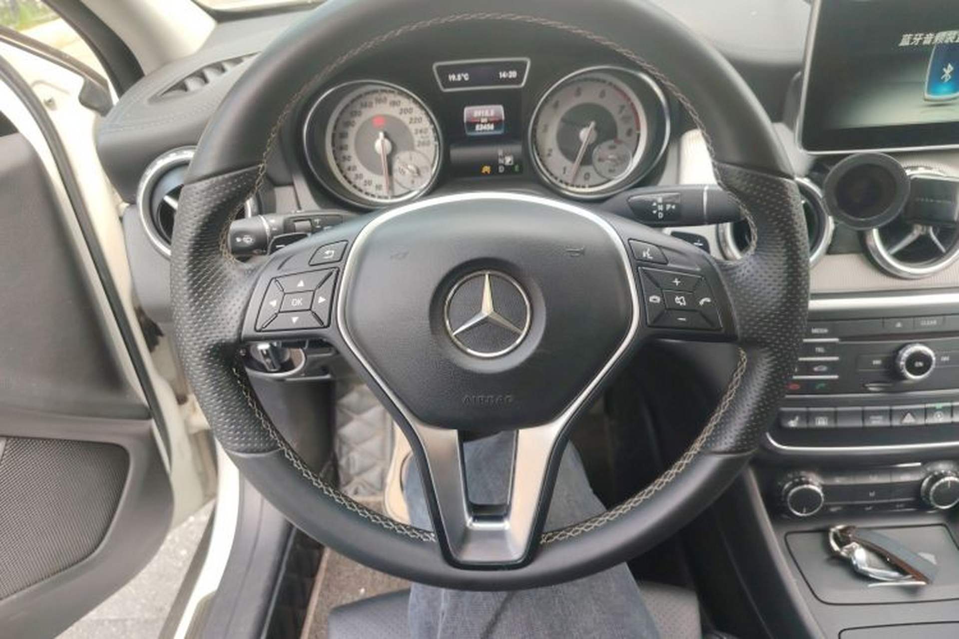 Used Mercedes-Benz GLA 2016 GLA 220 4MATIC Fashion Edition Steering Wheel