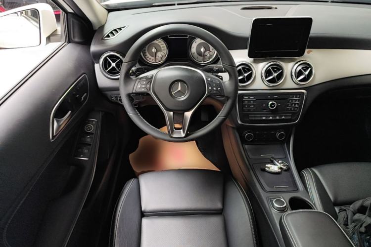 Used Mercedes-Benz GLA 2016 GLA 200 Fashion Model Steering Wheel