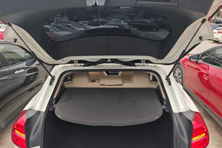 Used Mercedes-Benz GLA 2016 GLA 200 Fashion Model Trunk