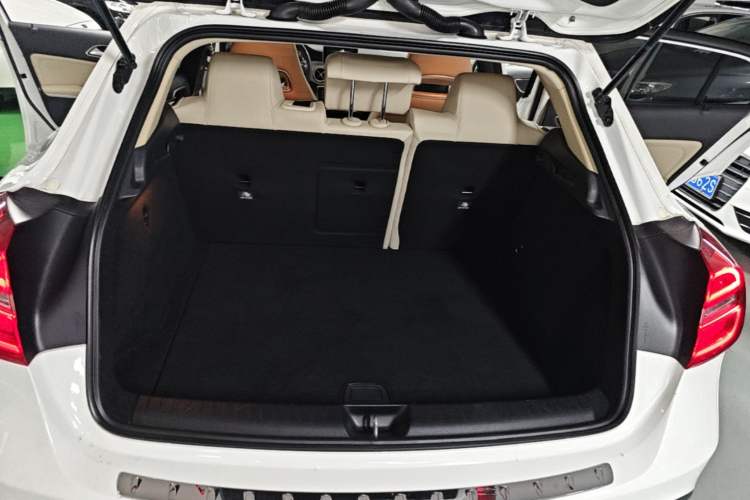 Used Mercedes-Benz GLA 2016 GLA 200 Sport Edition Trunk