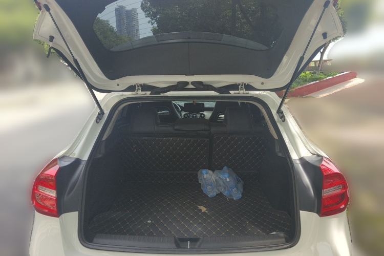 Used Mercedes-Benz GLA 2016 GLA 200 Fashion Model Trunk