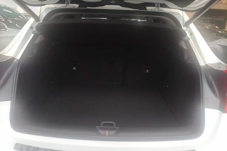 Used Mercedes-Benz GLA 2016 GLA 200 Fashion Model Trunk