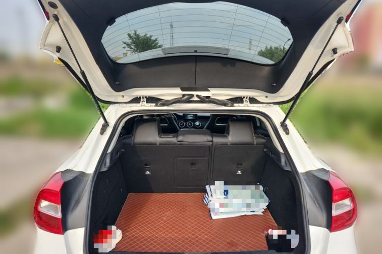 Used Mercedes-Benz GLA 2016 GLA 200 Sport Edition Trunk