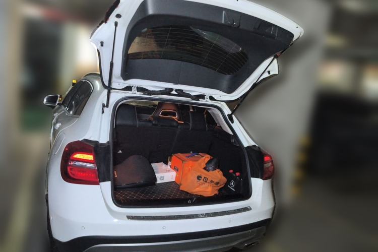 Used Mercedes-Benz GLA 2016 GLA 200 Fashion Model Trunk