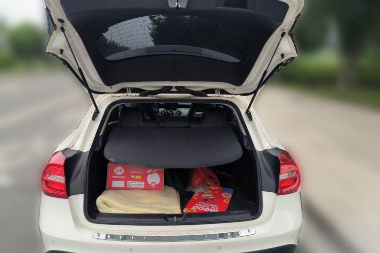 Used Mercedes-Benz GLA 2016 GLA 200 Fashion Model Trunk