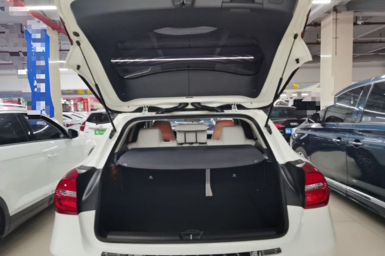 Used Mercedes-Benz GLA 2016 GLA 220 4MATIC Fashion Edition Trunk
