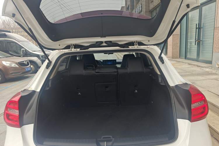 Used Mercedes-Benz GLA 2016 GLA 200 Fashion Model Trunk