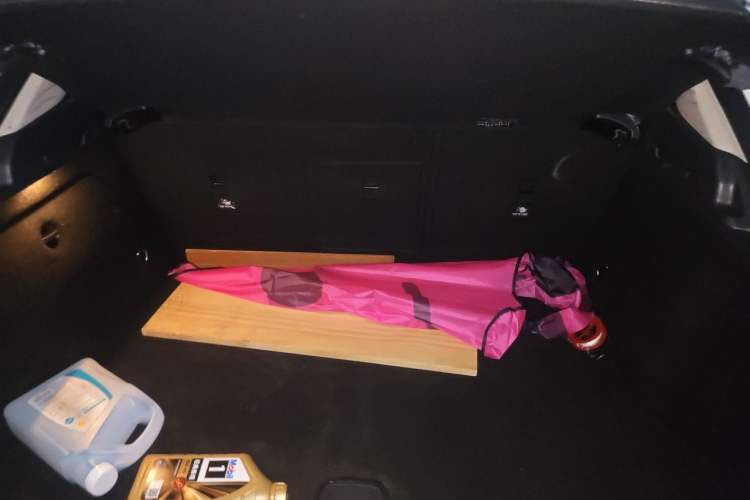 Used Mercedes-Benz GLA 2016 GLA 200 Fashion Model Trunk