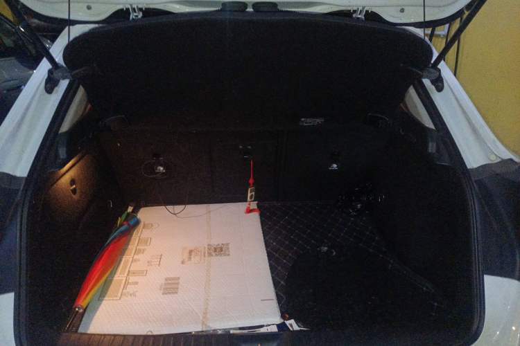 Used Mercedes-Benz GLA 2016 GLA 200 Fashion Model Trunk