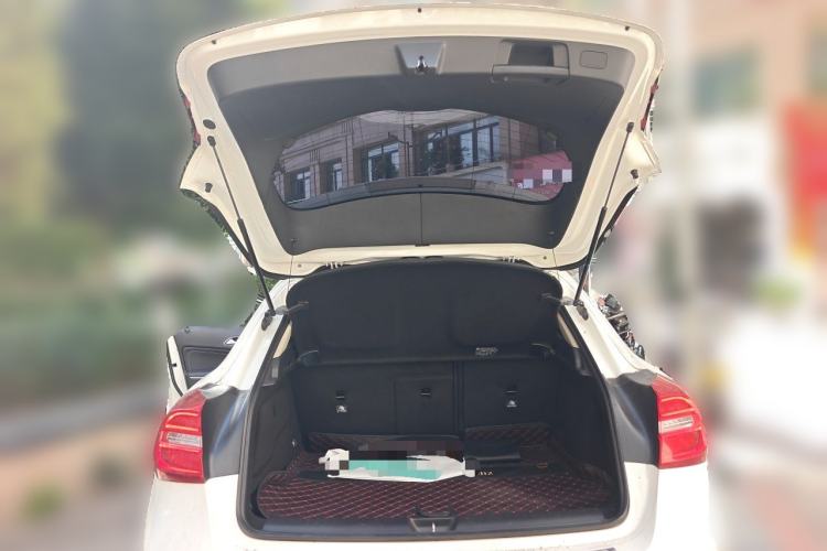 Used Mercedes-Benz GLA 2016 GLA 200 Fashion Model Trunk