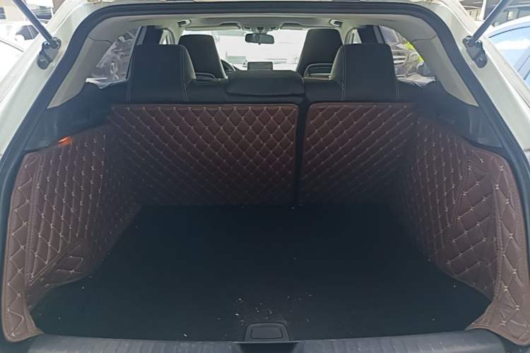 Used Mercedes-Benz GLA 2016 GLA 200 Fashion Model Trunk