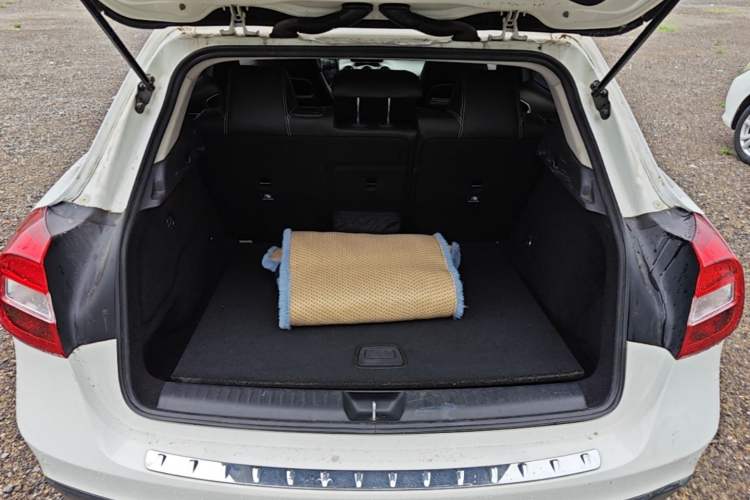 Used Mercedes-Benz GLA 2016 GLA 200 Sport Edition Trunk