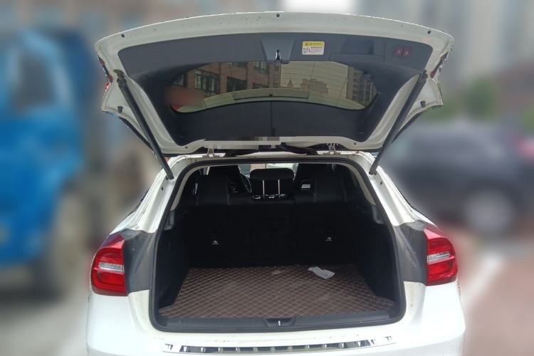 Used Mercedes-Benz GLA 2016 GLA 200 Fashion Model Trunk