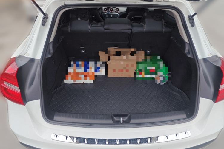 Used Mercedes-Benz GLA 2016 GLA 200 Fashion Model Trunk