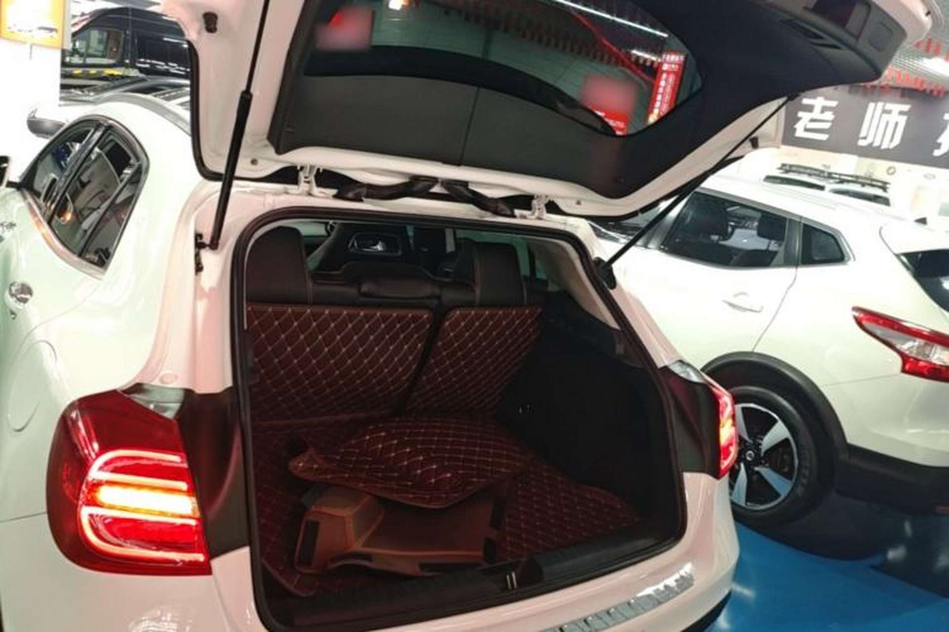 Used Mercedes-Benz GLA 2016 GLA 220 4MATIC Fashion Edition Trunk
