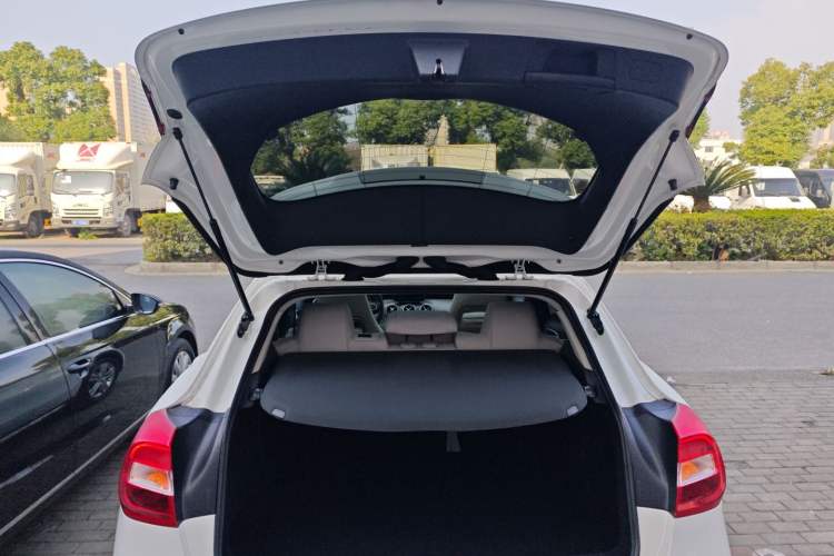 Used Mercedes-Benz GLA 2016 GLA 200 Sport Edition Trunk