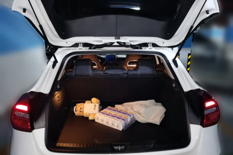 Used Mercedes-Benz GLA 2016 GLA 220 4MATIC Fashion Edition Trunk