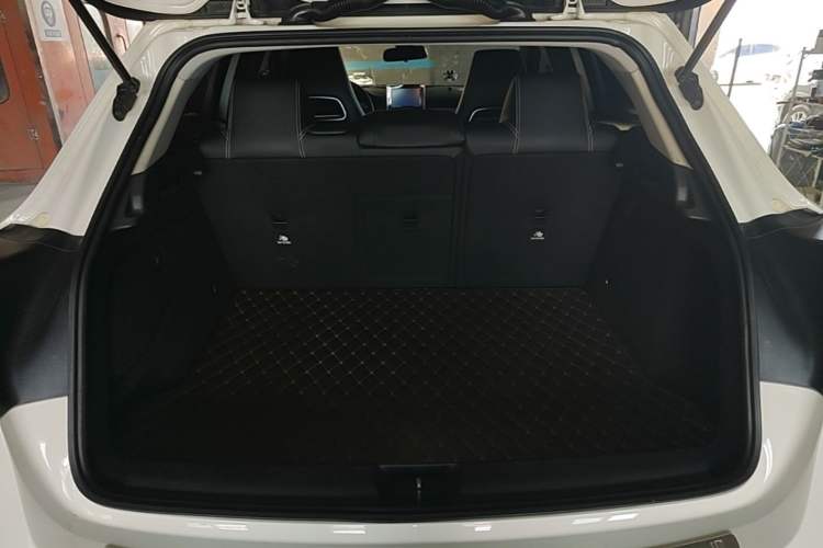 Used Mercedes-Benz GLA 2016 GLA 200 Sport Edition Trunk