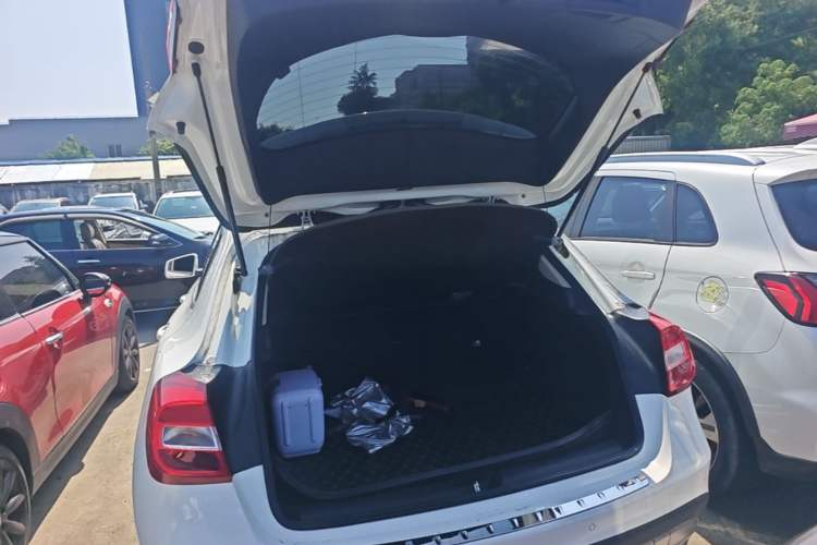 Used Mercedes-Benz GLA 2016 GLA 200 Sport Edition Trunk