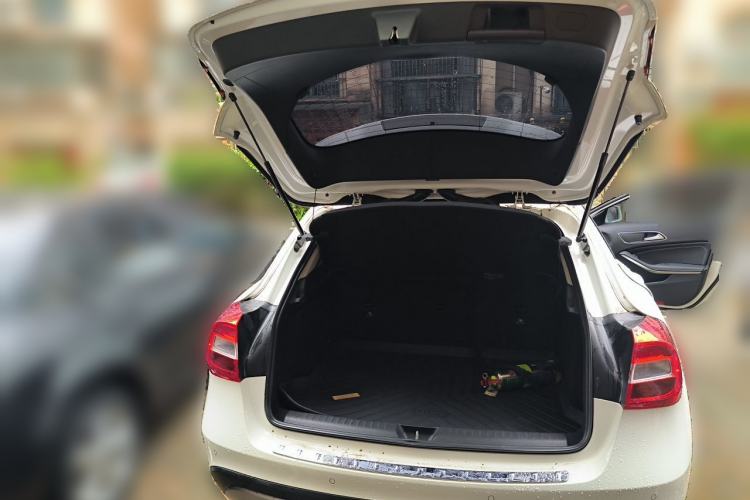 Used Mercedes-Benz GLA 2016 GLA 200 Sport Edition Trunk