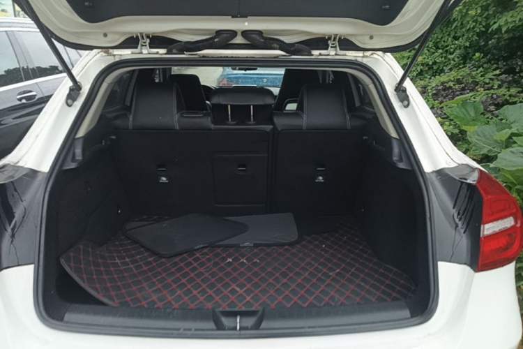 Used Mercedes-Benz GLA 2016 GLA 200 Fashion Model Trunk