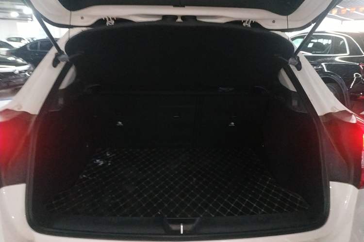 Used Mercedes-Benz GLA 2016 GLA 200 Fashion Model Trunk