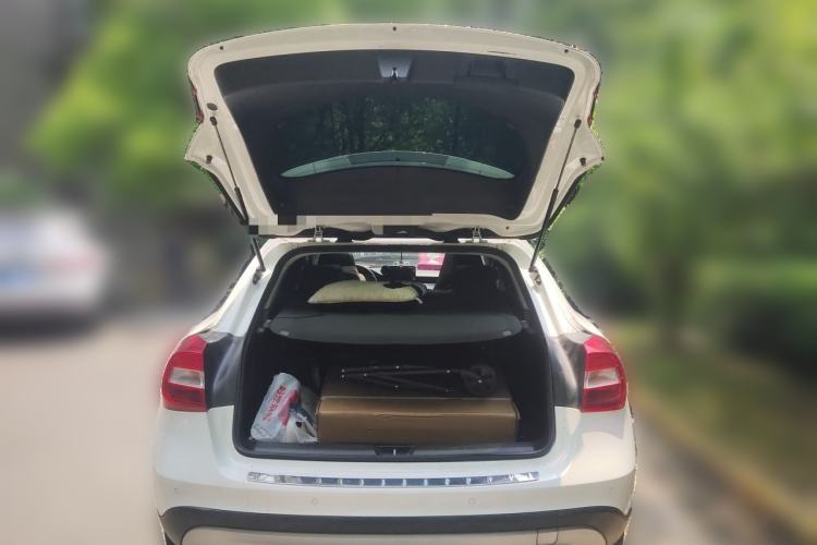 Used Mercedes-Benz GLA 2016 GLA 200 Sport Edition Trunk