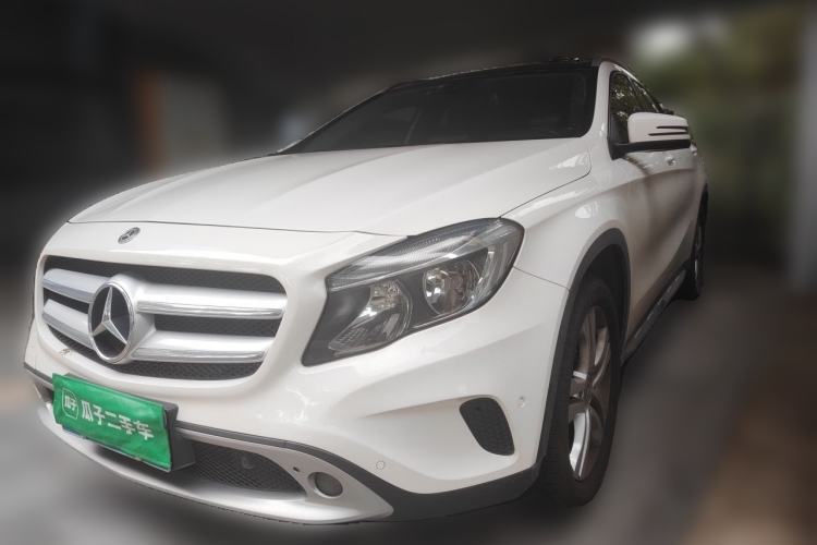 Used Mercedes-Benz GLA 2016 GLA 200 Sport Edition Guazi used car, China used car export, Used car for sale, Used cars, Cheapest cars for sale