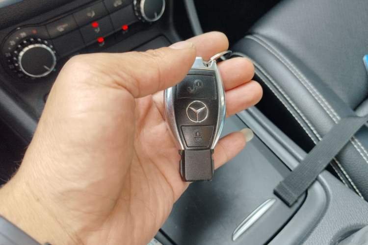 Used Mercedes-Benz GLA 2016 GLA 200 Sport Edition Vehicle Key