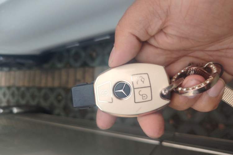 Used Mercedes-Benz GLA 2016 GLA 220 4MATIC Luxury Model Vehicle Key