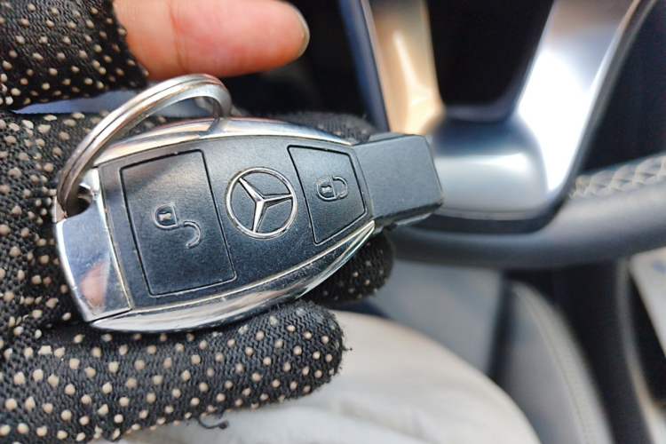 Used Mercedes-Benz GLA 2016 GLA 200 Fashion Model Vehicle Key