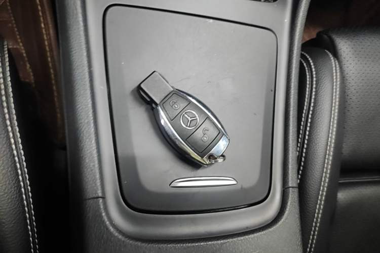 Used Mercedes-Benz GLA 2016 GLA 220 4MATIC Fashion Edition Vehicle Key