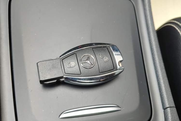 Used Mercedes-Benz GLA 2016 GLA 200 Fashion Model Vehicle Key