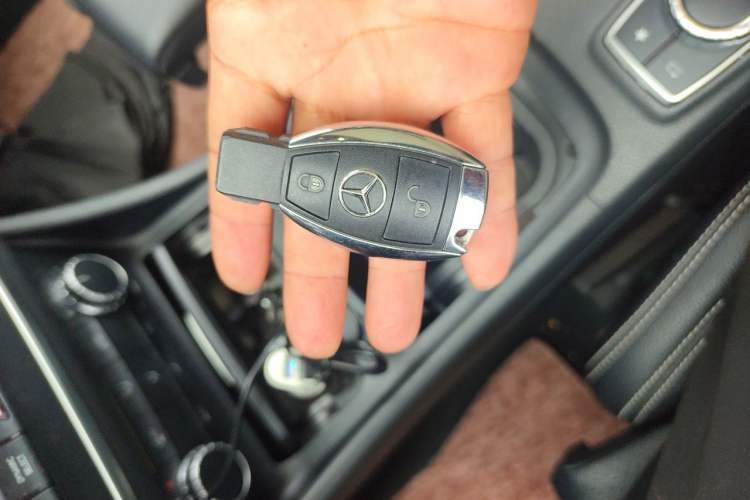 Used Mercedes-Benz GLA 2016 GLA 200 Fashion Model Vehicle Key