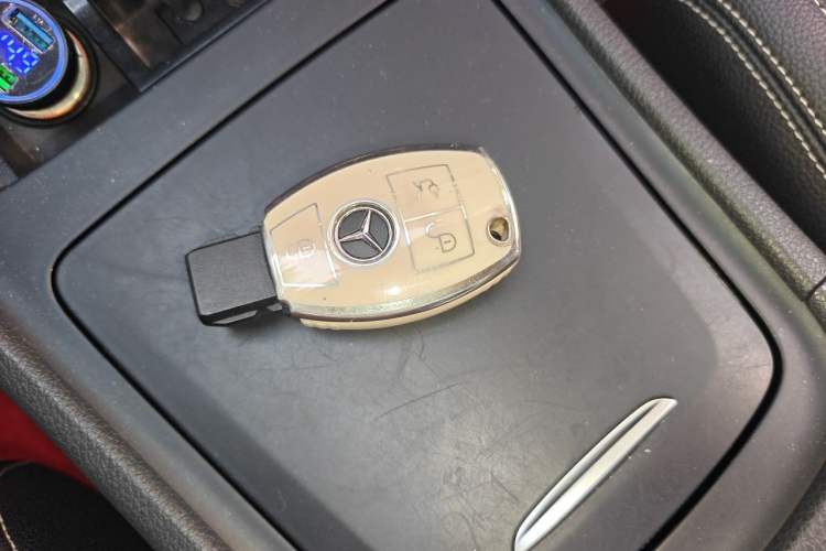 Used Mercedes-Benz GLA 2016 GLA 200 Fashion Model Vehicle Key
