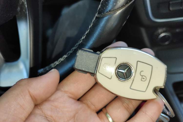 Used Mercedes-Benz GLA 2016 GLA 200 Fashion Model Vehicle Key