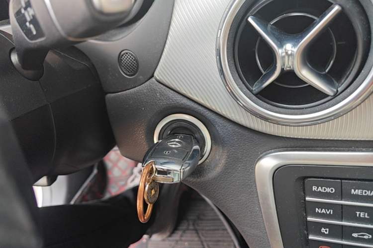 Used Mercedes-Benz GLA 2016 GLA 200 Fashion Model Vehicle Key