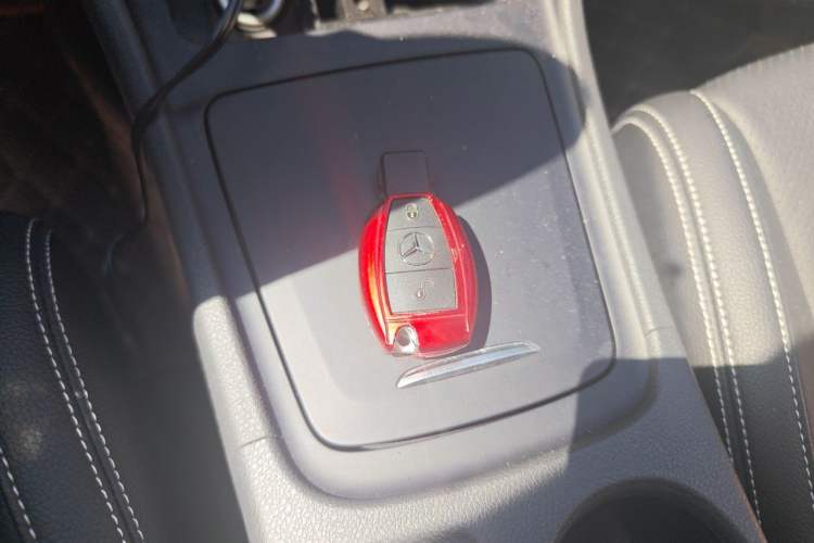 Used Mercedes-Benz GLA 2016 GLA 220 4MATIC Fashion Edition Vehicle Key