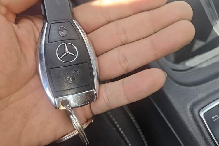 Used Mercedes-Benz GLA 2016 GLA 200 Fashion Model Vehicle Key