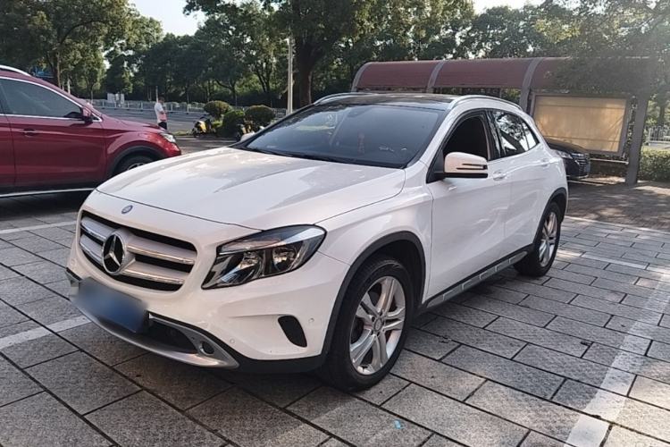 Used Mercedes-Benz GLA 2016 GLA 200 Sport Edition Guazi used car, China used car export, Used car for sale, Used  cars, Cheapest cars for sale