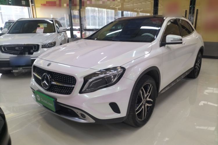 Used Mercedes-Benz GLA 2016 GLA 200 Fashion Model Guazi used car, China used car export, Used car for sale, Used cars, Cheapest cars for sale