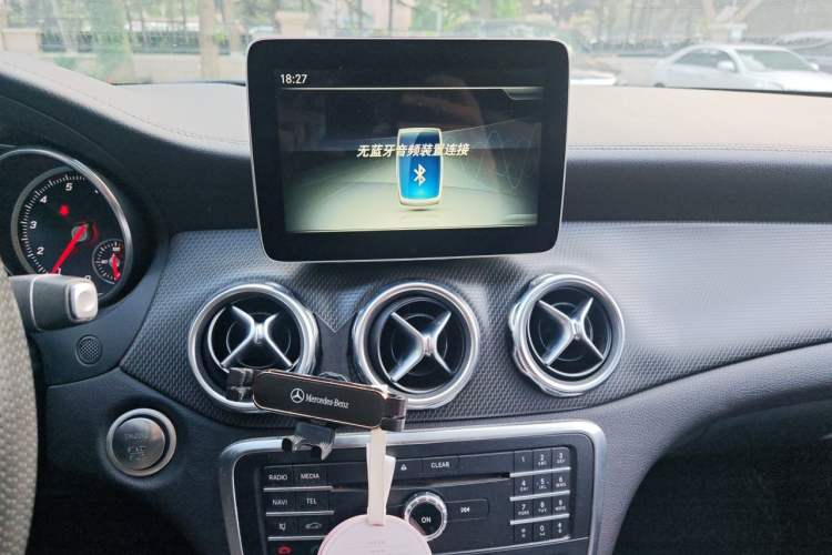 Used Mercedes-Benz GLA 2017 GLA 200 Fashion Model Audio And AC Panel