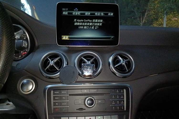 Used Mercedes-Benz GLA 2017 GLA 200 Fashion Model Audio And AC Panel