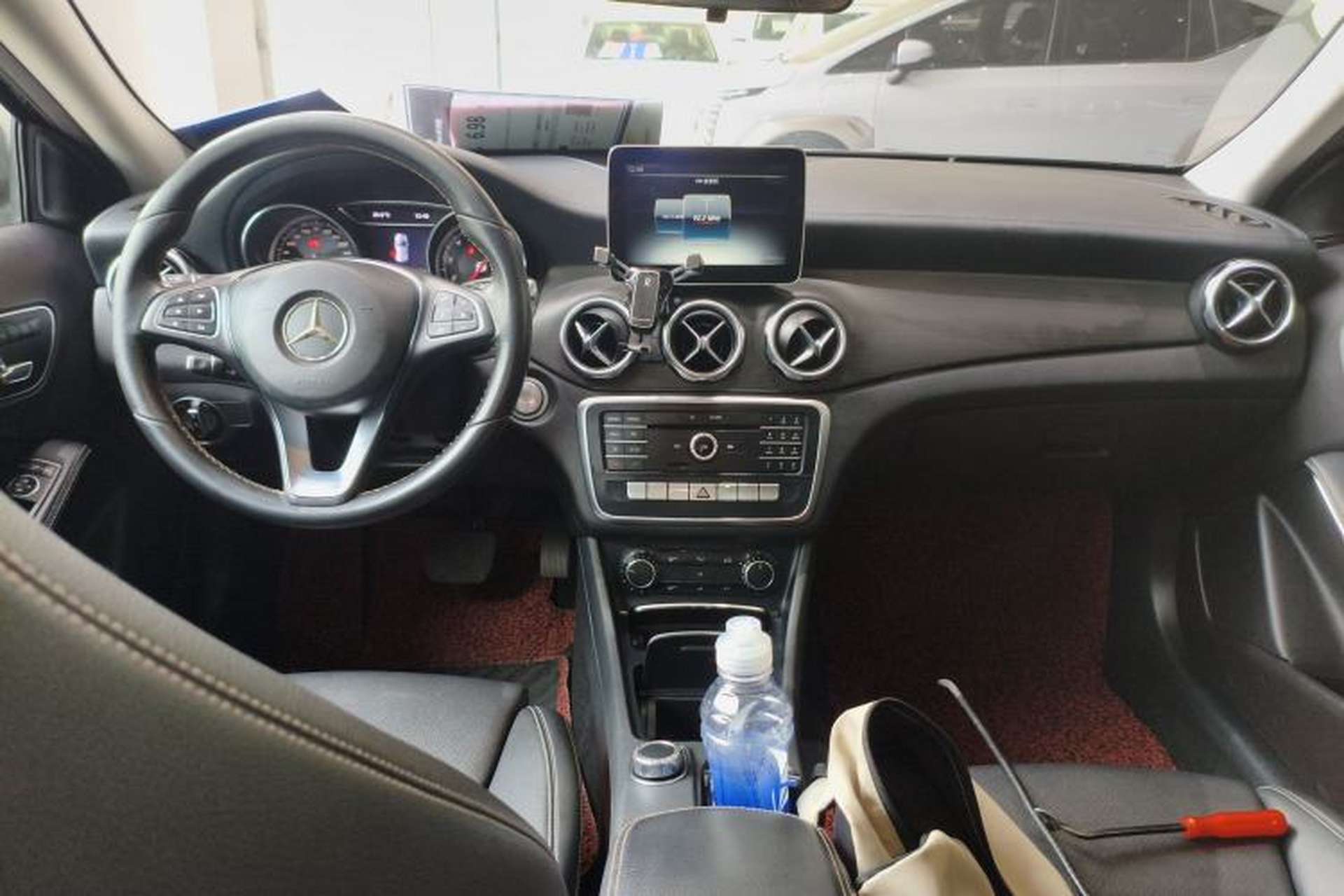 Used Mercedes-Benz GLA 2017 GLA 200 Fashion Model Center Console