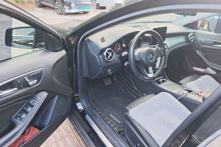 Used Mercedes-Benz GLA 2017 GLA 200 Fashion Model Driver Seat