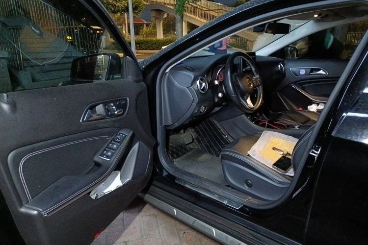 Used Mercedes-Benz GLA 2017 GLA 200 Fashion Model Driver Seat