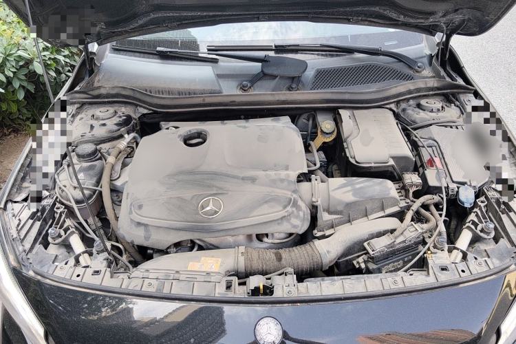 Used Mercedes-Benz GLA 2017 GLA 200 Fashion Model Engine Bay