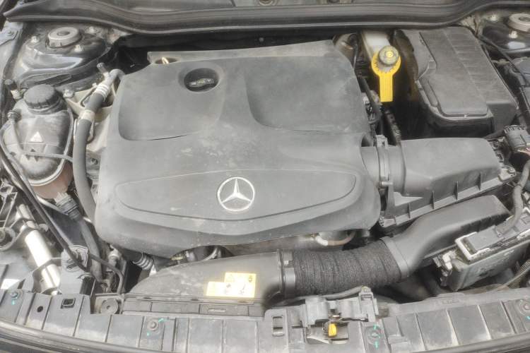 Used Mercedes-Benz GLA 2017 GLA 200 Fashion Model Engine Bay